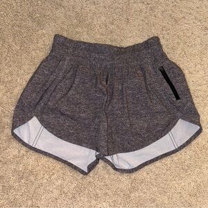 Lululemon hottie hot short